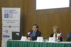 doc. Tomáš Janík, manažer aktivity Kvalitní škola, a dr. Stanislava Krčková, ředitelka Výzkumného ústavu pedagogického v Praze